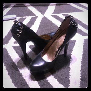 BCBG Generation platform heels